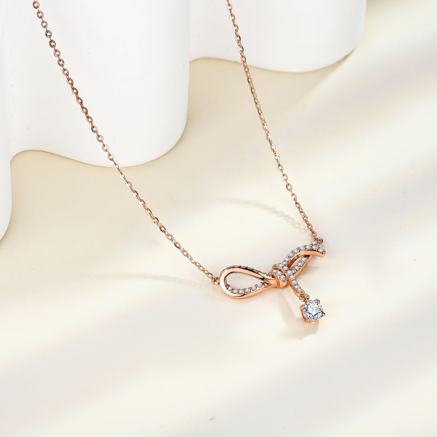 Ribbon bow necklace full of diamonds and moissanite necklace