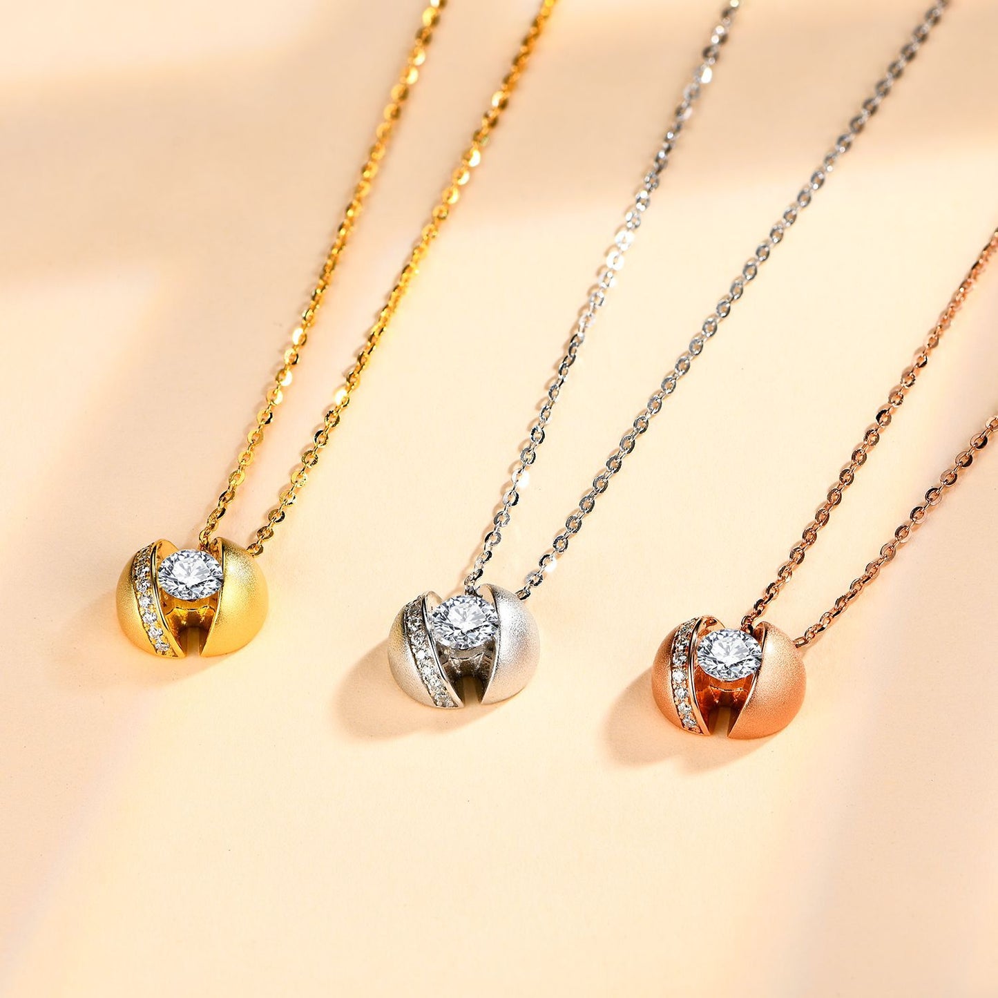 New S925 sterling silver necklace female ins style creative sphere moissanite necklace