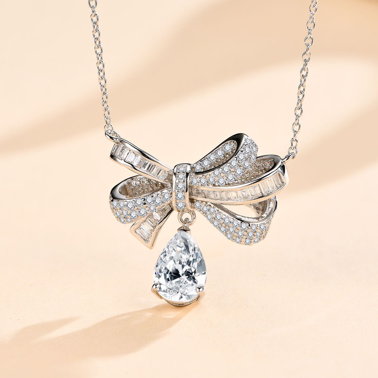 Butterfly drop-shaped sterling silver zircon necklace is simple and versatile