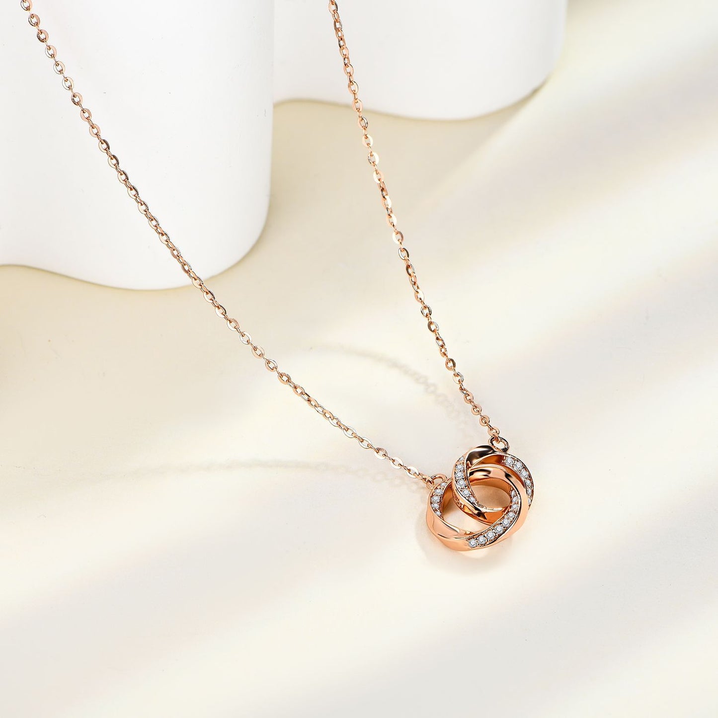 Moebius Necklace Rose Gold Simple and High-end Versatile Moissanite Necklace for Couples