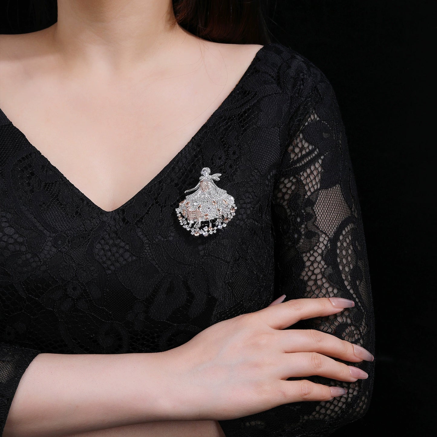 Dancing Girl Diamond Champagne Necklace Pendant Dual Purpose Brooch
