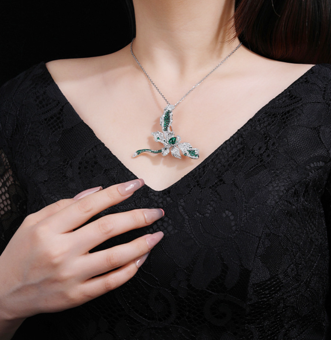 Green Dragonfly Diamond Brooch Necklace Pendant Dual Purpose Corsage