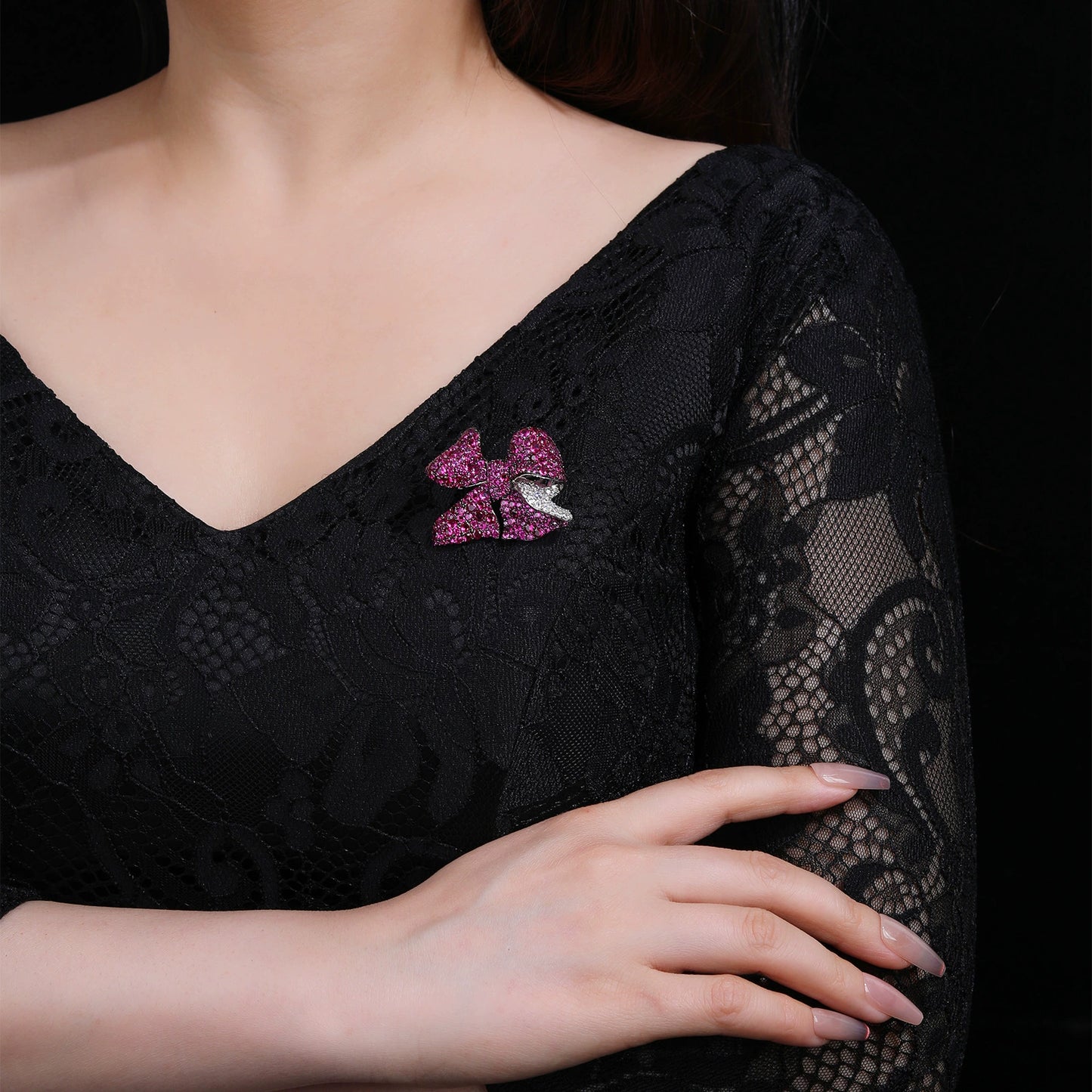 Bow Petal Diamond Brooch Red Hundred High-end Corsage