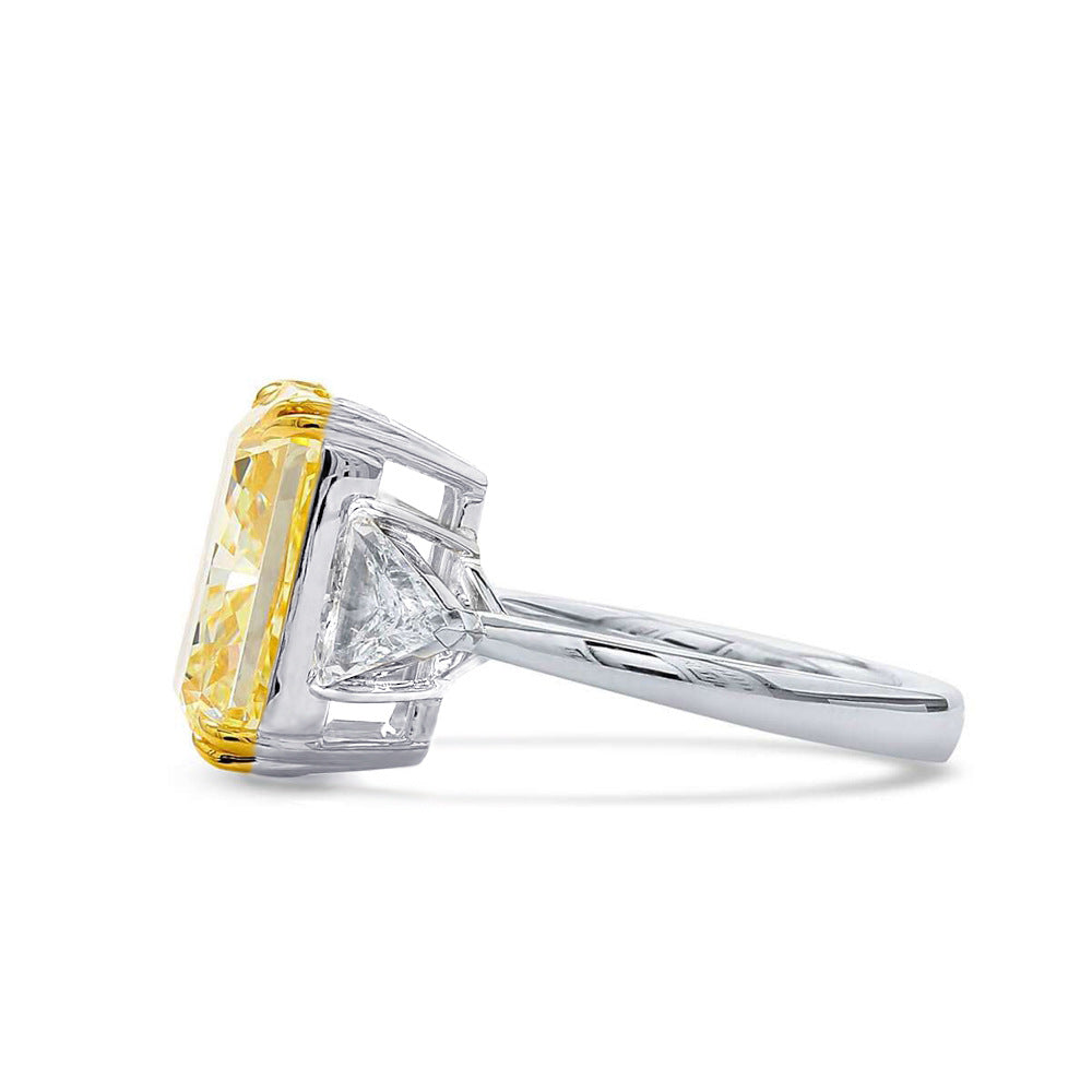 Brilliant Yellow Fat Square Ice Flower Cut Two Colors High Carbon Diamond Ring