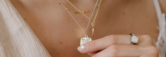 Brushed vs. Polished Necklaces: Which to Choose? A Complete 2026 Jewelry Guide