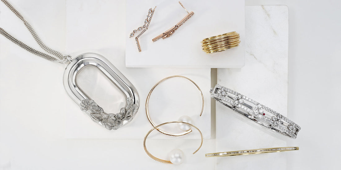 Popular Jewelry Trends in High Fashion: A Comprehensive Guide