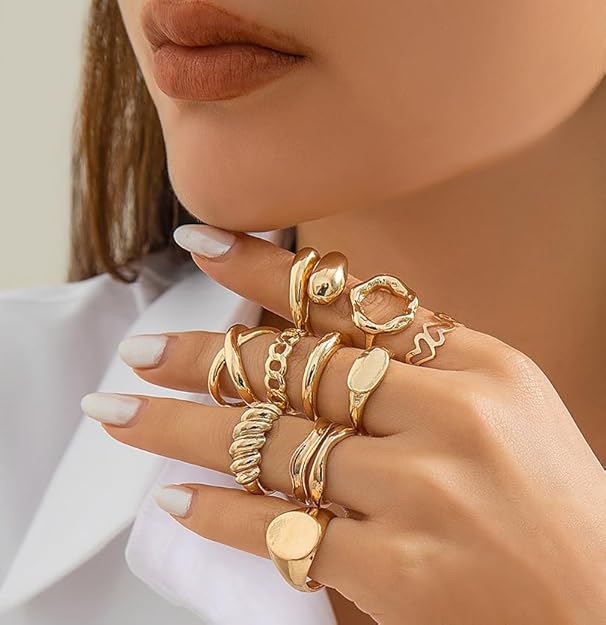 The Latest in Brushed Satin and Patchwork Gold Ring Designs