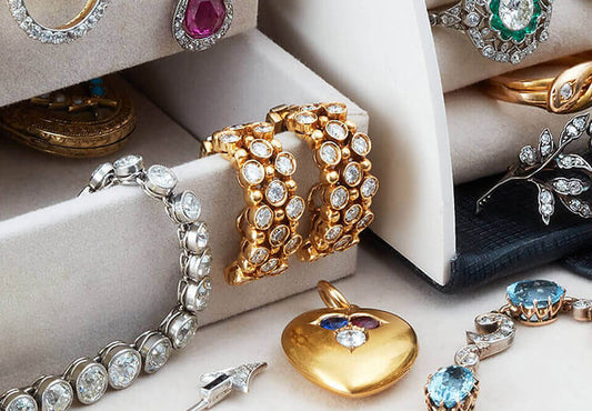 Top Trends in Antique Diamond Jewelry: From Brooches to Rings