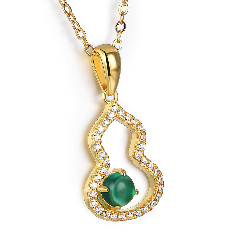 Luxurious and elegant S925 silver plated 18K gold necklace pop cultivated emerald gemstone pendant