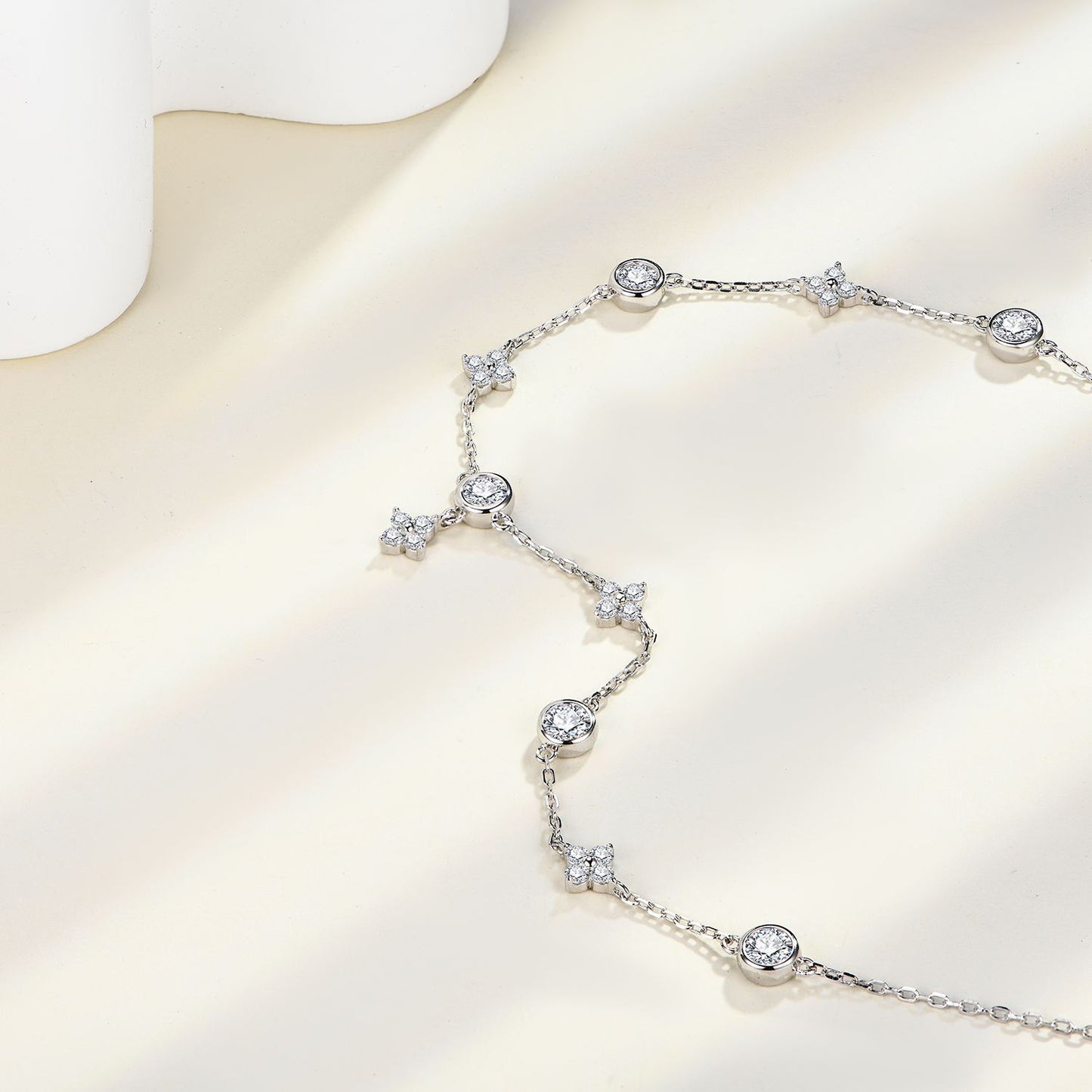 925 sterling silver moissanite petal necklace Korea ins style four-leaf clover necklace female