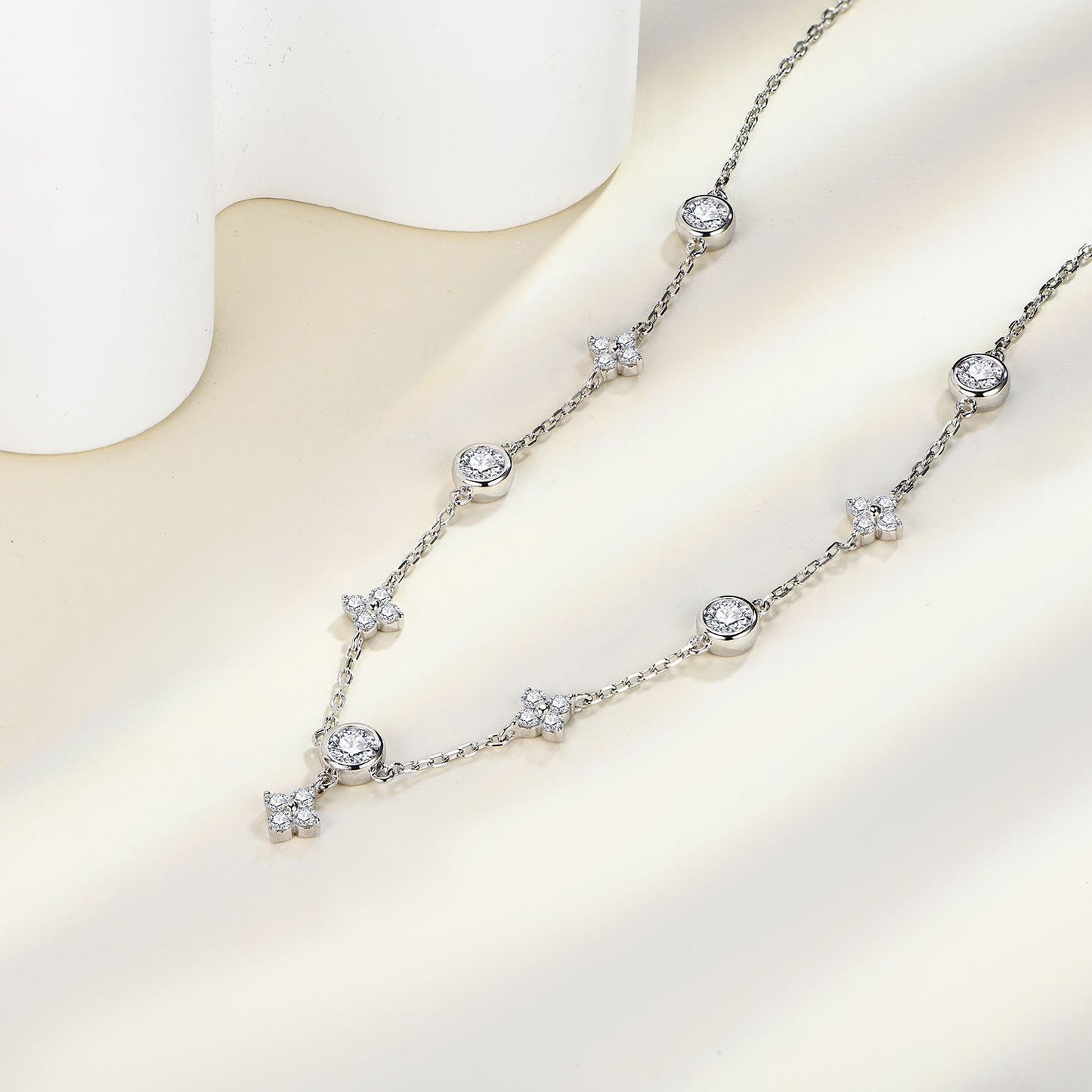 925 sterling silver moissanite petal necklace Korea ins style four-leaf clover necklace female