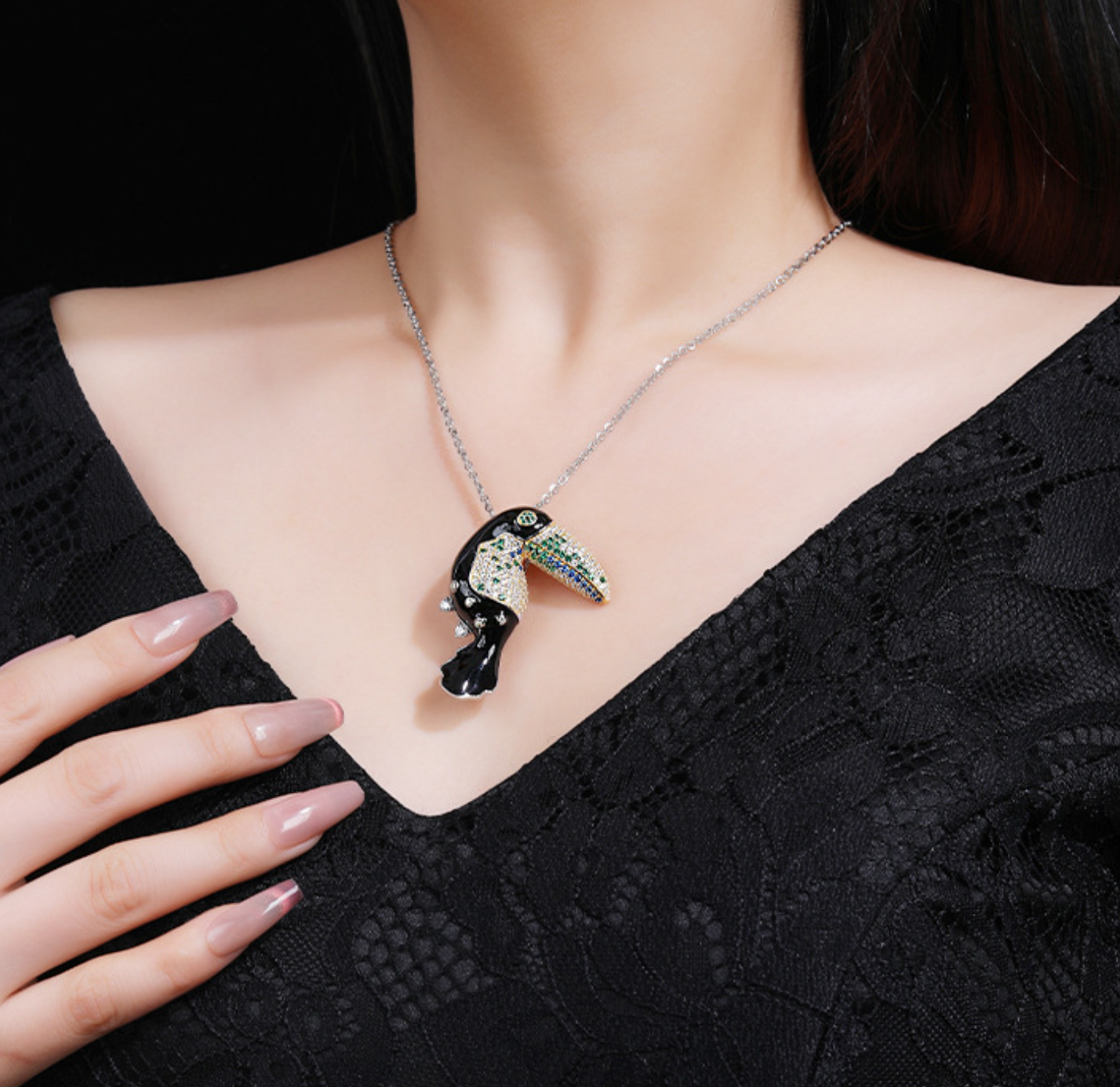 Big Beak Black Bird Brooch Green Diamond Beak Necklace Pendant Dual Purpose Corsage