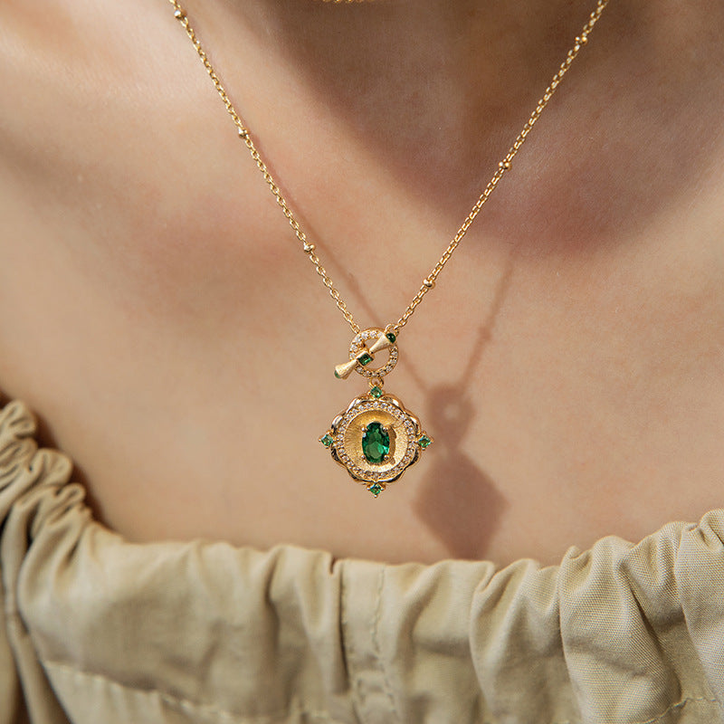Buccellati Vintage 18k Gold Round Plaque Setting Brushed Necklace