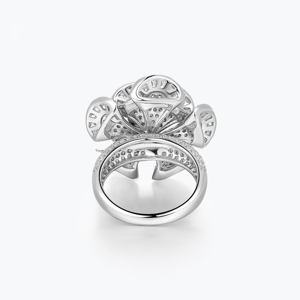 Light Luxury Ice Flower Cut Blue Diamond Core Silver Flower Ring