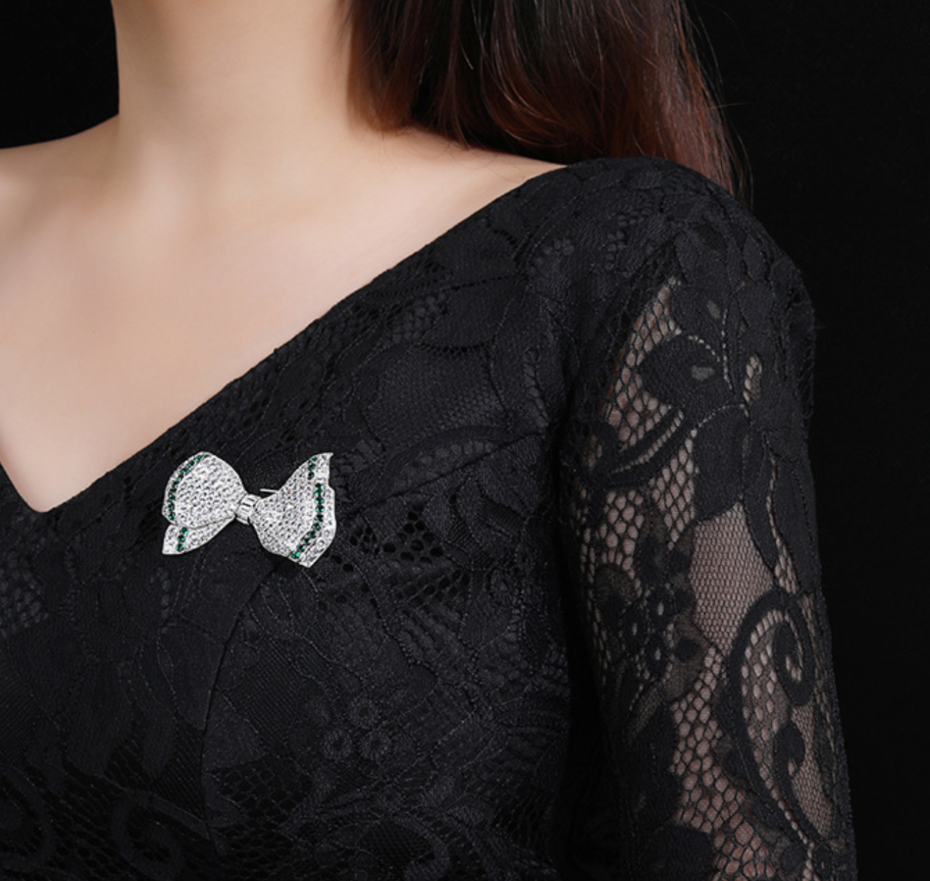 Bow Diamond Brooch Green Premium Corsage