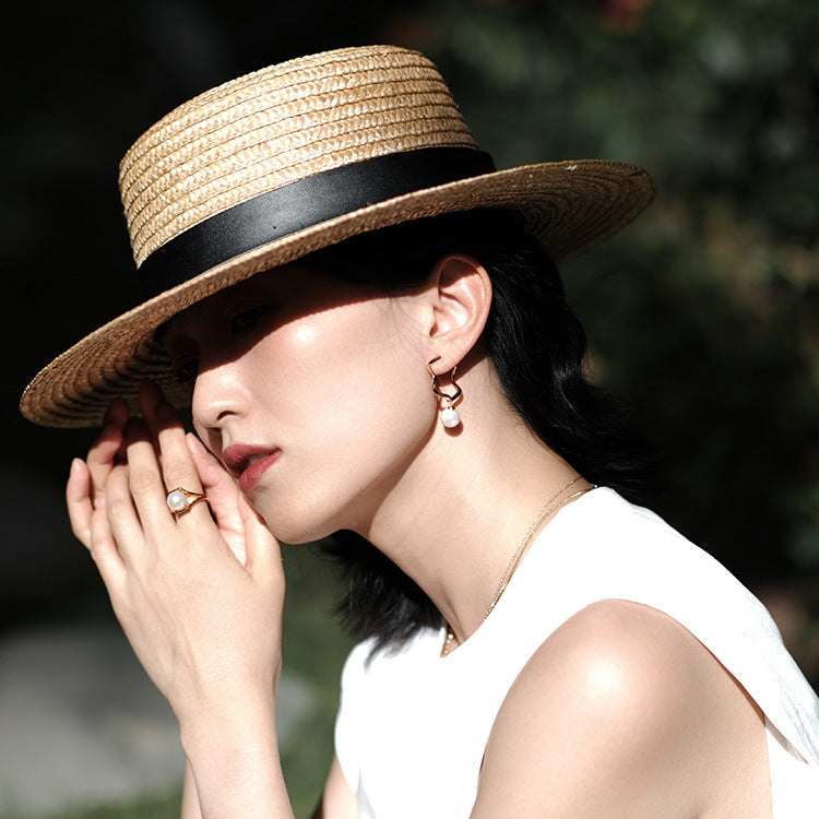 Stylish minimalist geometric pearl earrings