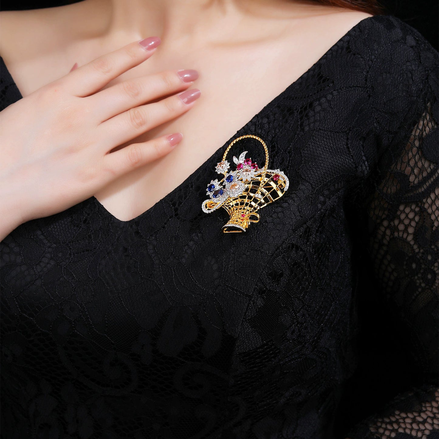 Golden Queen Flower Basket Diamonds Brooch Necklace Pendant Dual Purpose