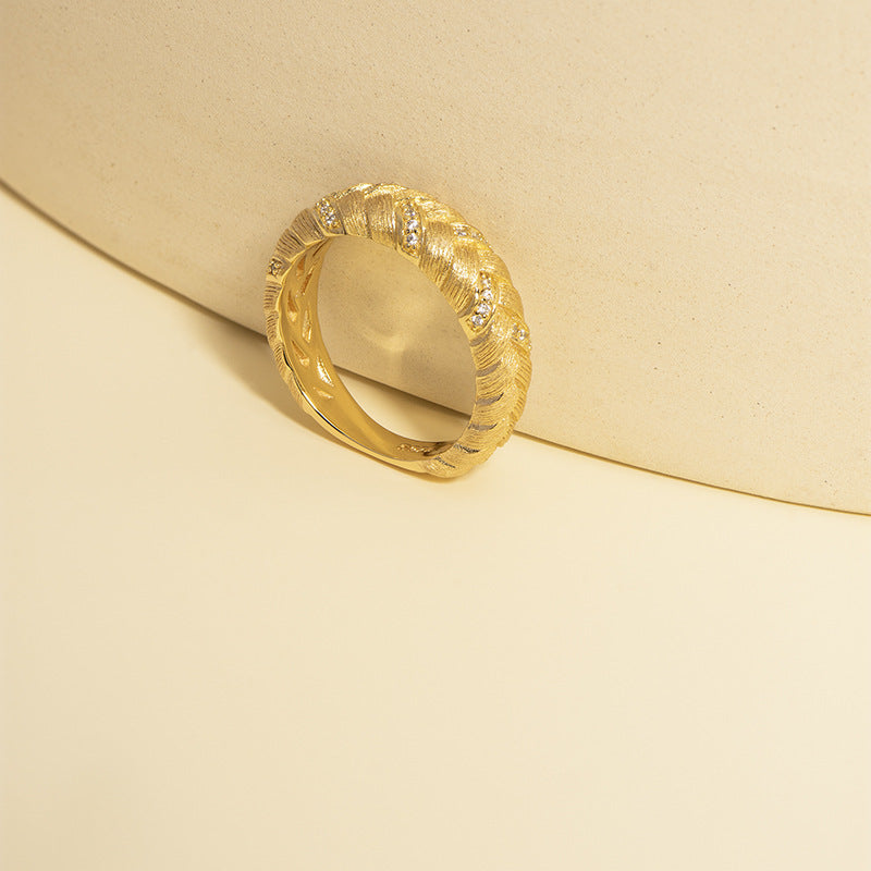 Raschel Crafted Woven Ring Wheat Fringe Ring
