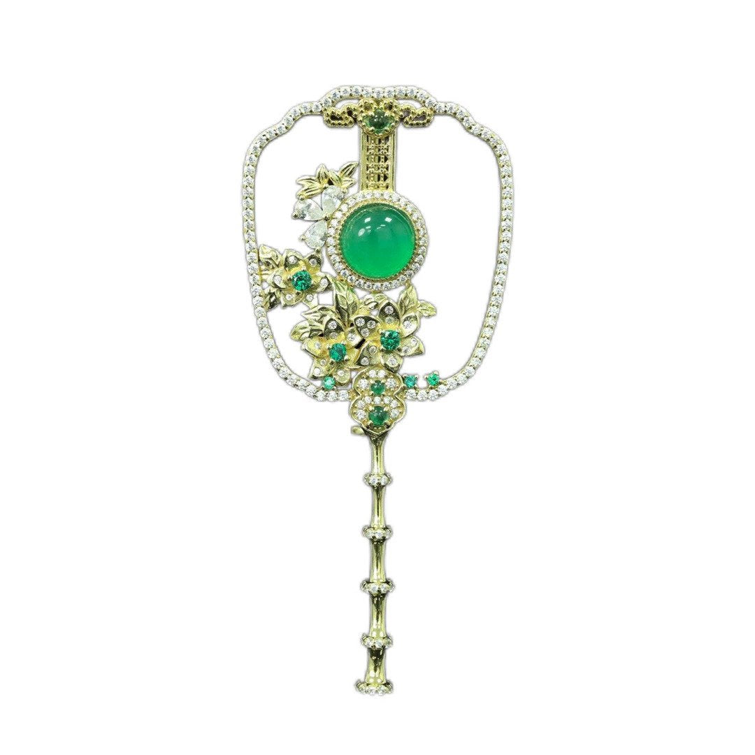 High Carbon Diamond Elegant Gold Natural Chalcedony Fan Brooch