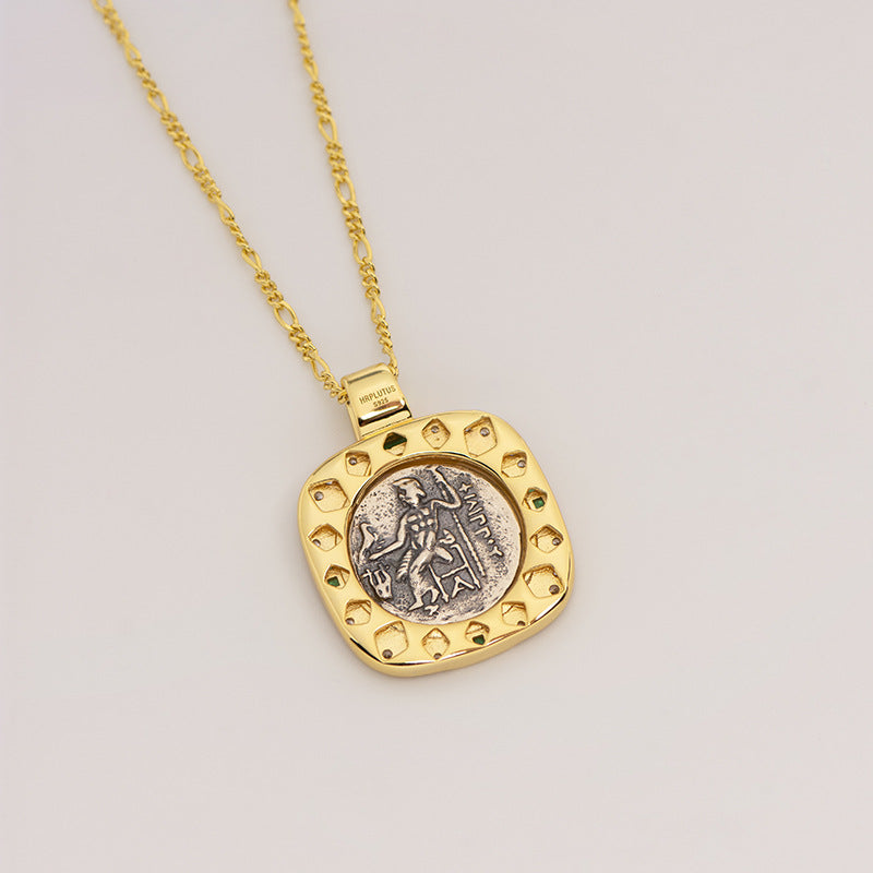 Emerald 18K Gold Vintage Antique Coin Portrait Square Necklace