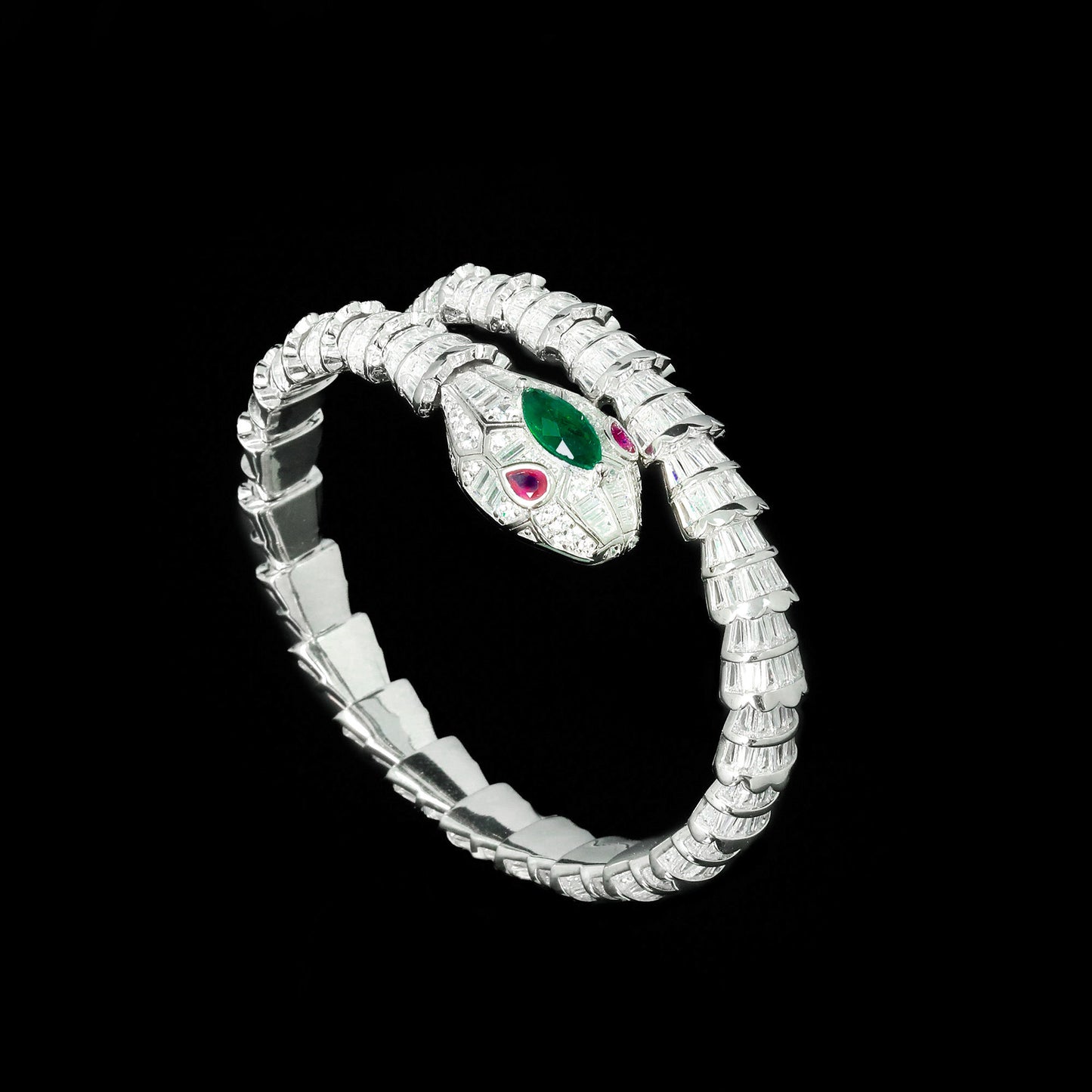 High-Carbon Diamond Wooden Green Horse's Eye Spirit Snake Bracelet