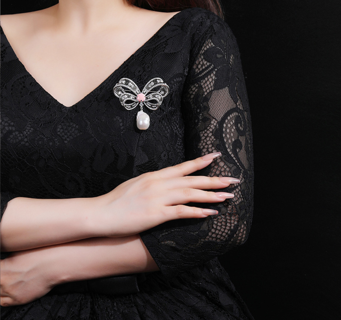 Baroque Pearl Butterfly Diamond Brooch Haute Corsage