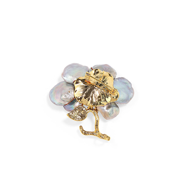 Pearl eight-leaf flower with diamonds brooch simple enamel corsage