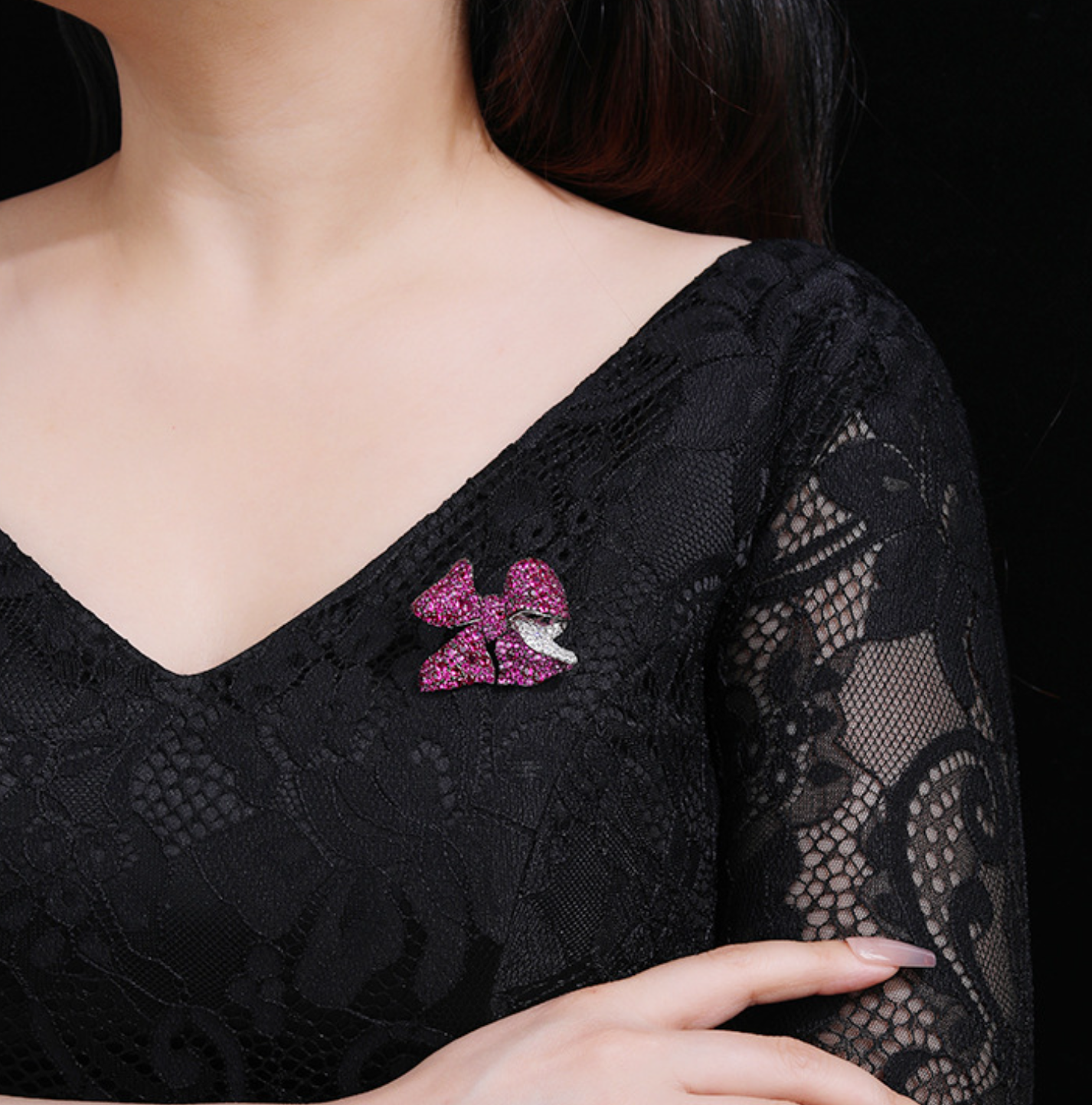 Bow Petal Diamond Brooch Red Hundred High-end Corsage