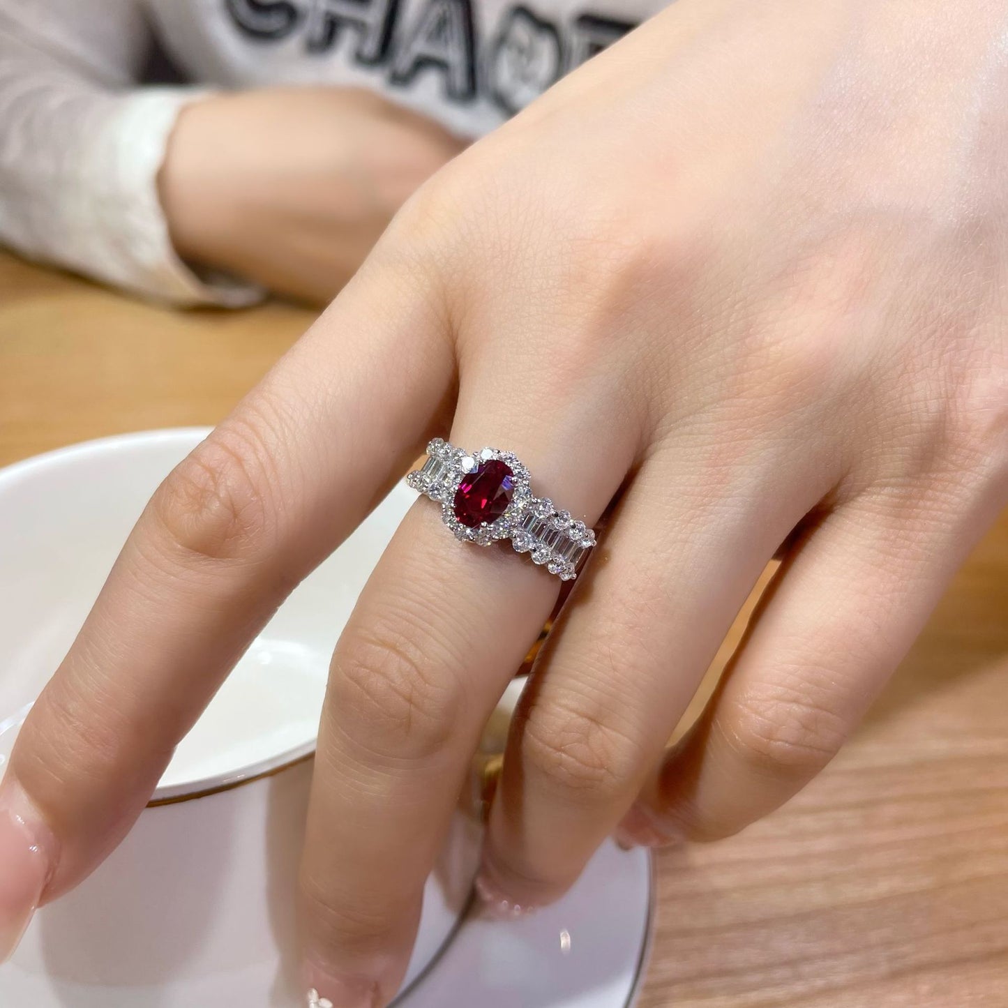 2 Carat Cultured Ruby Pigeon Blood Red Ring Vintage T Square Diamond Temperament Celebrity