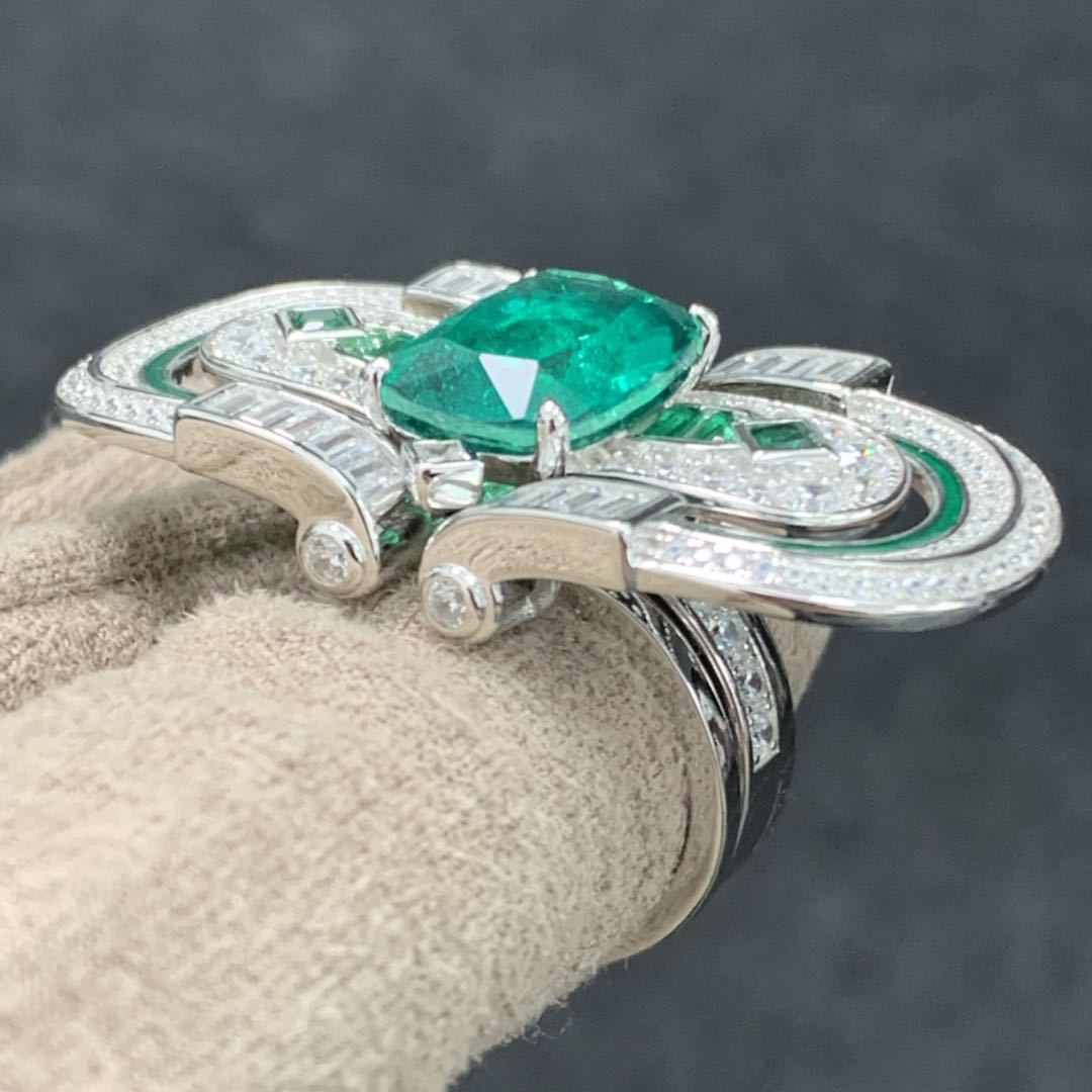 T-Square Emerald Ring High Carbon Diamond Muzo Green