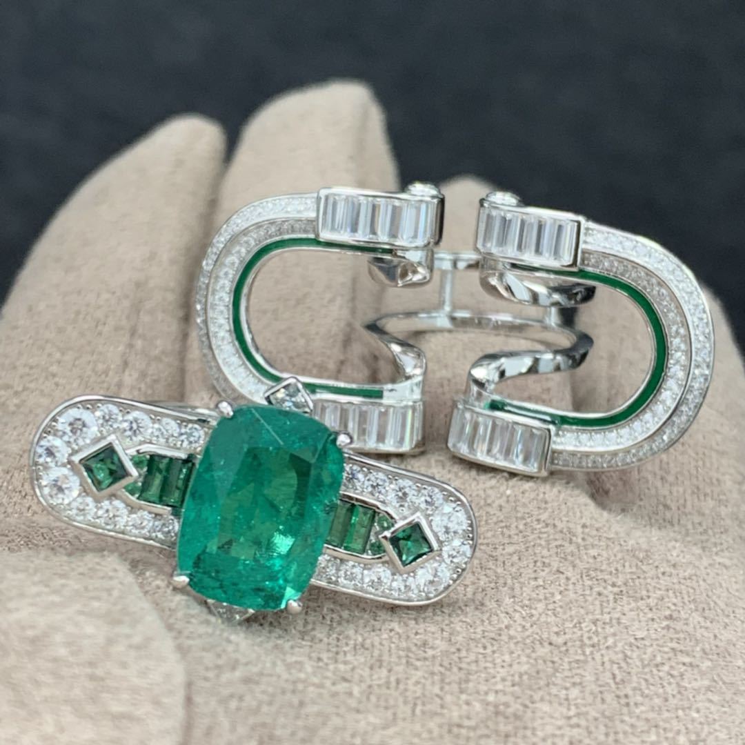 T-Square Emerald Ring High Carbon Diamond Muzo Green