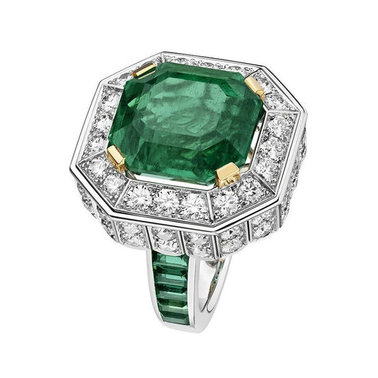 High Countertop Deluxe Cocktail Gemstone Ring High Carbon Diamond Emerald