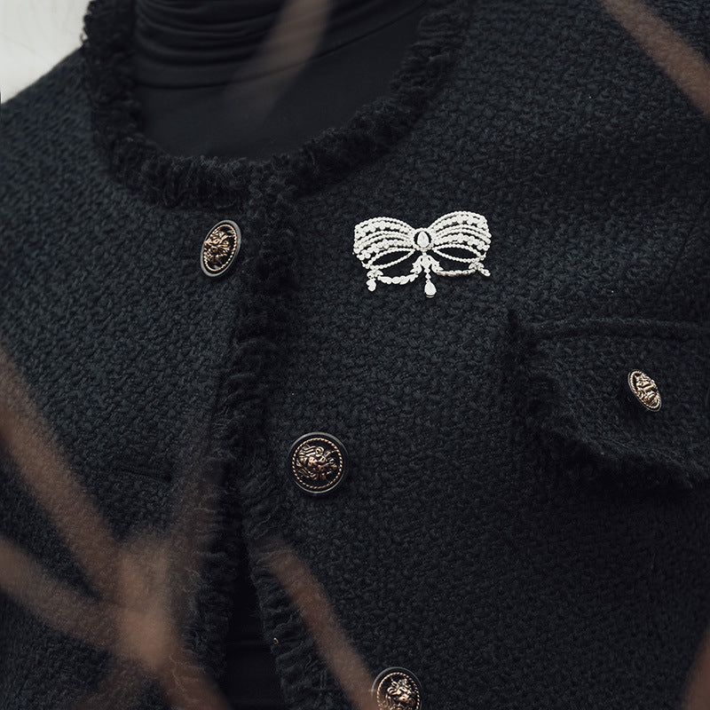 Sweet Elegant Bow Vintage Brooch