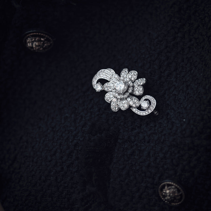 Full Diamond Silver Plated Vintage Flower Brooch