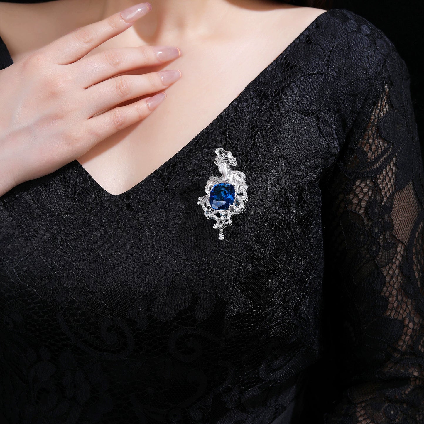 Silver Diamond Horse Sapphire Brooch Necklace Pendant Dual Purpose Corsage