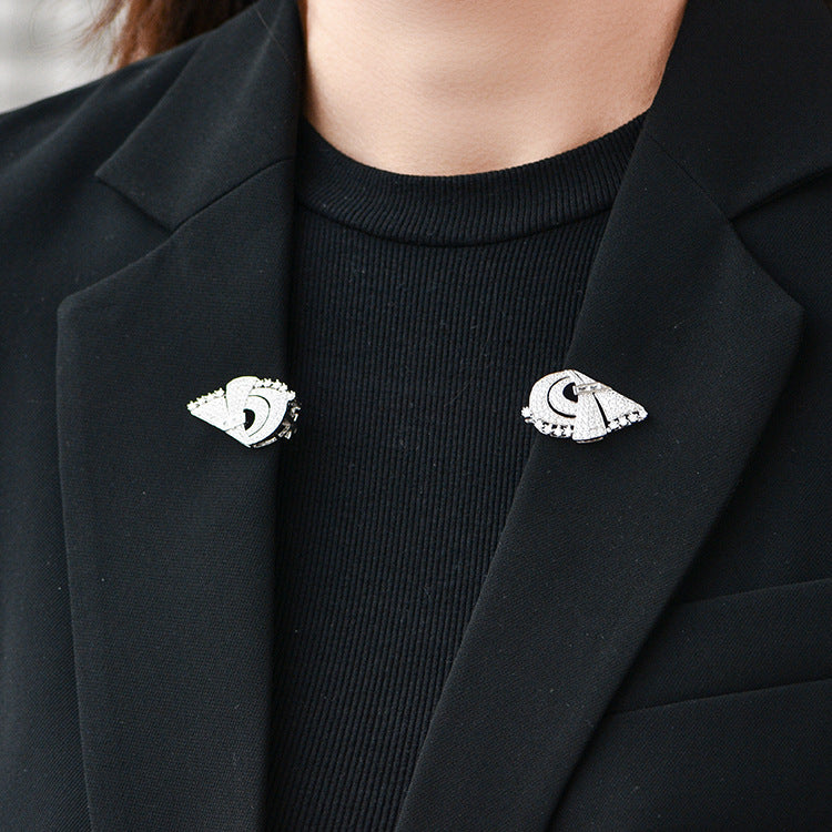 Silver Plated Multi-Purpose Double Clip Brooch Detachable West