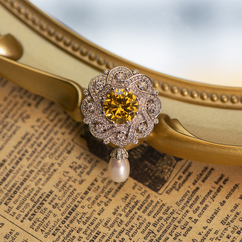 Freshwater Pearl Teardrop Yellow Diamond Vintage Brooch