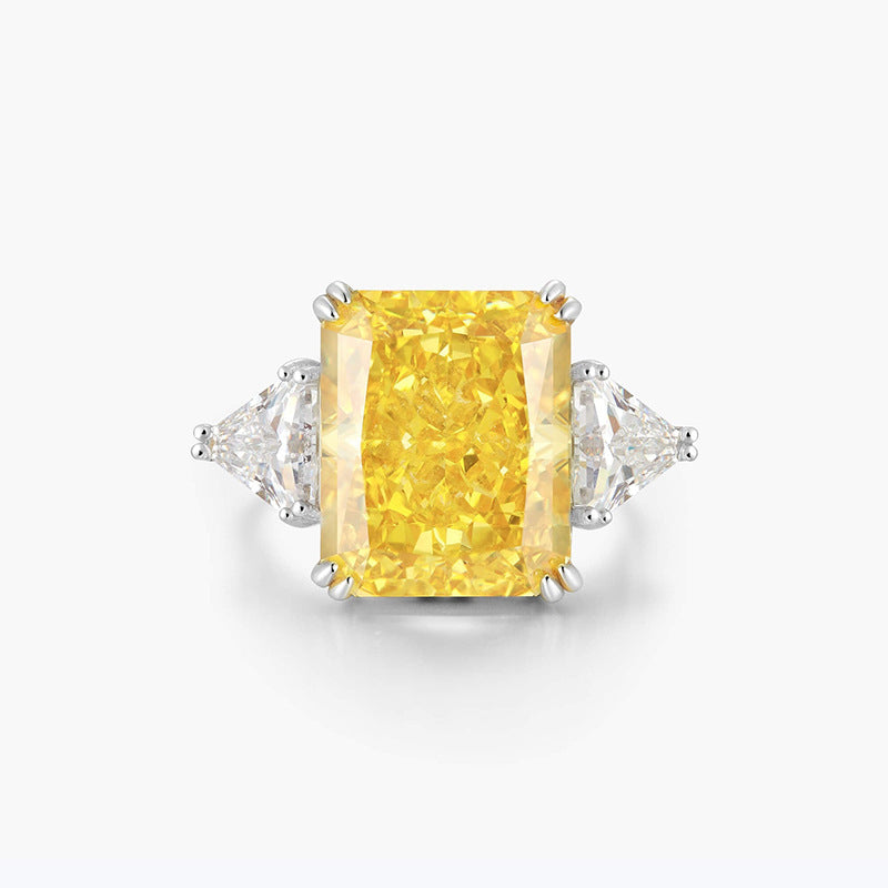 Brilliant yellow ring set with high carbon diamonds ring